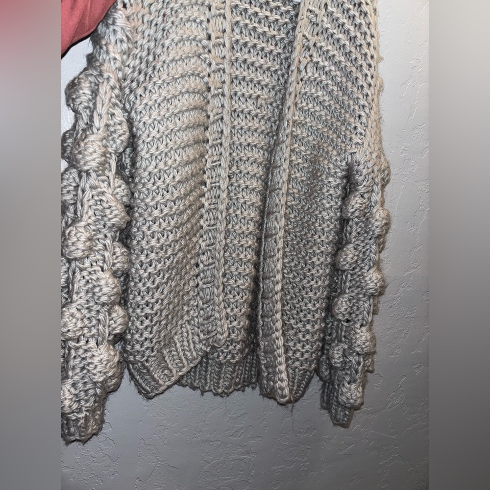 Chunky Knit Women Sweater - Grey Bubble Sleeve